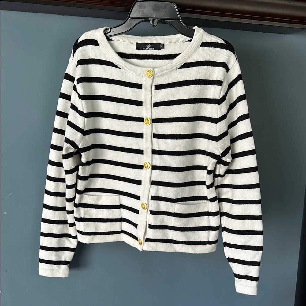 3/$10 Lillusory Black and White Striped Cardigan Sweater